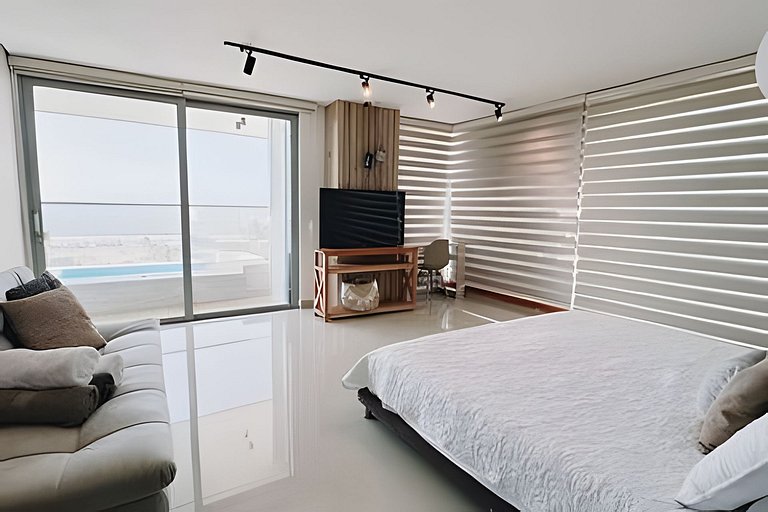 Private Jacuzzi, Beatiful Sea View, Beach Access