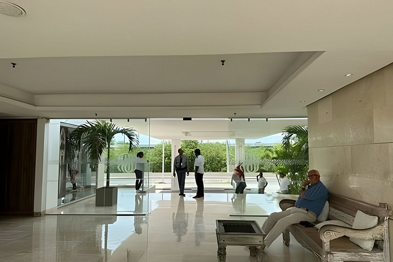 Private Jacuzzi, Beatiful Sea View, Beach Access