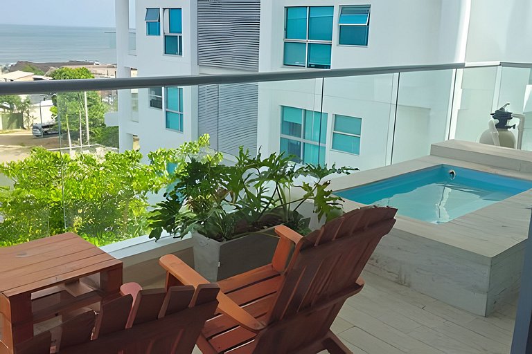 Private Jacuzzi, Beatiful Sea View, Beach Access