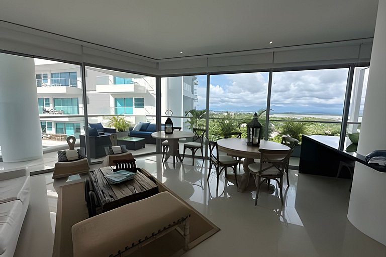 Amazing and Elegant Apartment with Stunning View
