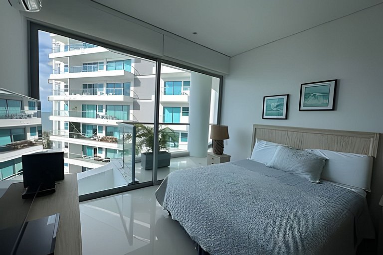 Amazing and Elegant Apartment with Stunning View