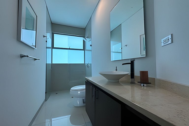 Amazing and Elegant Apartment with Stunning View
