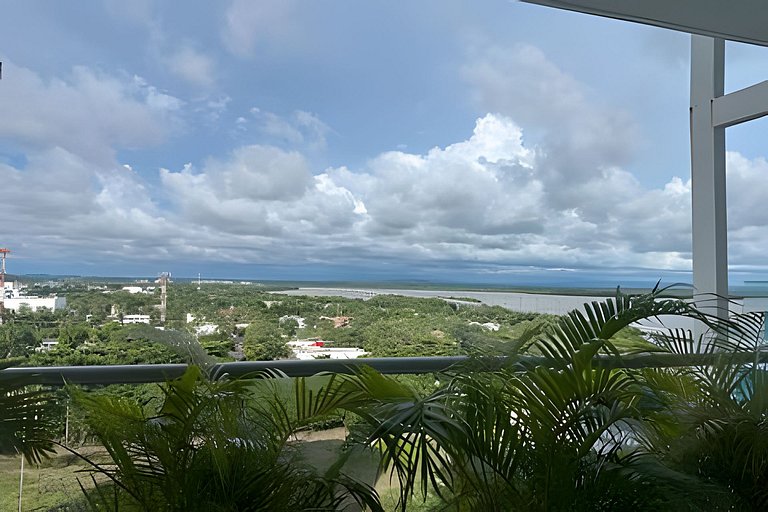 Amazing and Elegant Apartment with Stunning View