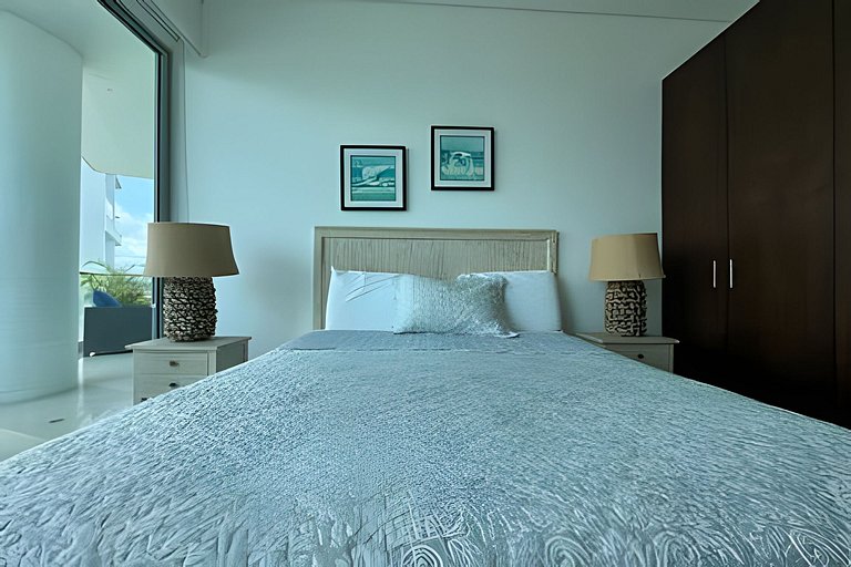 Amazing and Elegant Apartment with Stunning View