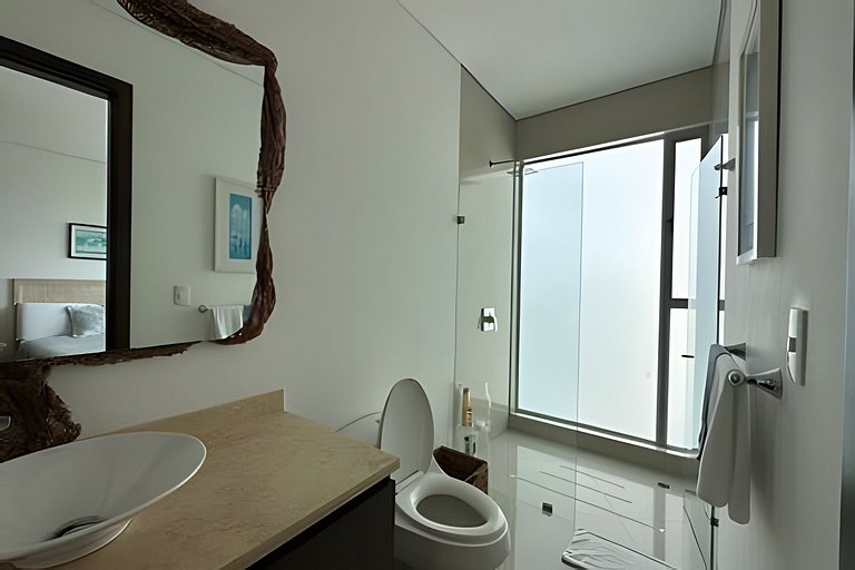 Amazing and Elegant Apartment with Stunning View