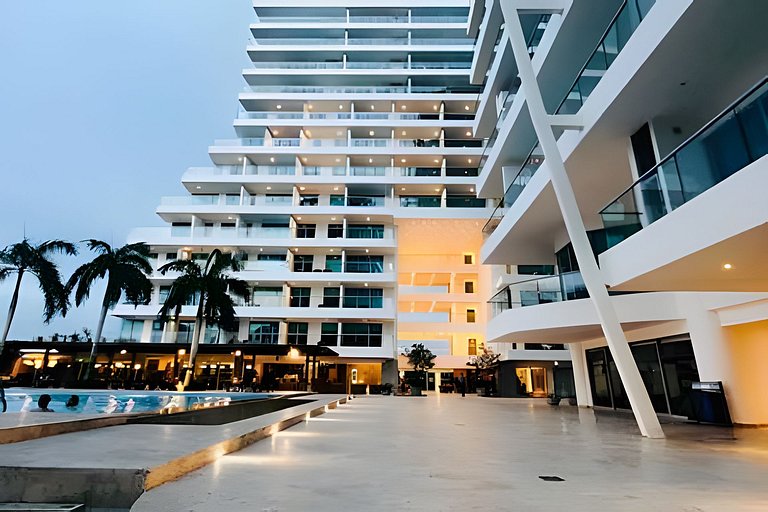Amazing and Elegant Apartment with Stunning View