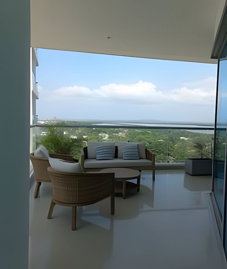 Amazing and Elegant Apartment with Stunning View